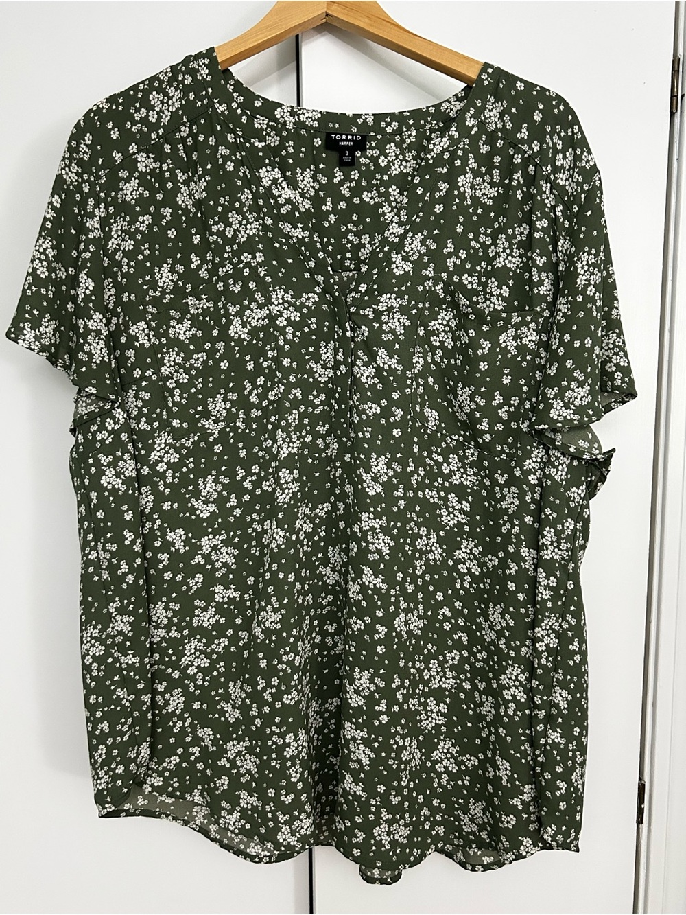 Torrid Harper Green Floral Print Blouse